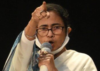 नादिया रेप कांड पर ममता ने पूछा-बलात्कार से पहले ही प्रेग्नेंट तो नहीं थी, सीएम के इस बयान पर सियासी उबाल
