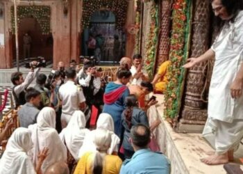 बृज की आस्था और महिमा में डूबते हुए चले गए राष्ट्रपति