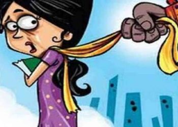 मनचलों ने छात्रा का घर से निकलना किया दुश्वार