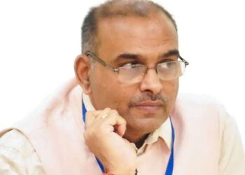 कुलपति विनय पाठक के खिलाफ भ्रष्टाचार का मुकदमा दर्ज