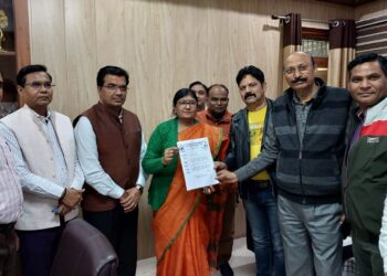 आगरा कॉलेज में आई कार्ड पर लिखी जा रही छात्रों की जाति, आग बबूला हुई एससी-एसटी एसोसिएशन