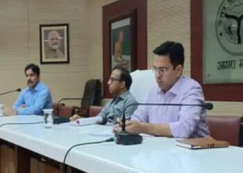 यमुना में कूड़ा फेंकने वालों पर होगी कड़ी कार्रवाई