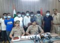 कमला नगर में फ्लैट में सजी हुई थी जुए की महफिल, पुलिस को देखकर मची खलबली