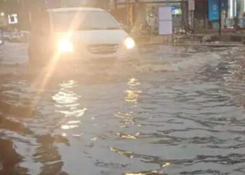 लगातार हुई बारिश से शहर बना ताल तलैया, जाम