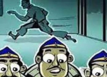 ट्रांस यमुना थाने से भागे लूट के आरोपी को पुलिस पकड़ने में नाकाम