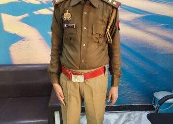 चार हजार रुपये में वर्दी खरीदकर इंस्पेक्टर बना शातिर, पुलिस ने दबोचा