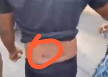 बूथ के बाहर पत्नी का इंतजार कर रहे युवक को पुलिस ने पीटा