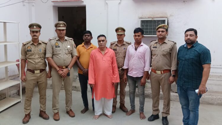 बोदला चौकी क्षेत्र में हॉस्पिटल की दूसरी मंजिल पर चल रहा था देह व्यापार