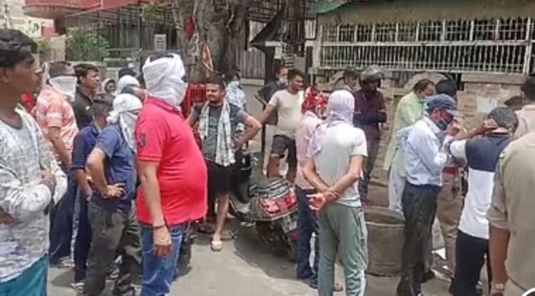 शाहगंज में बंद कमरे में मिले दो महिलाओं के शव