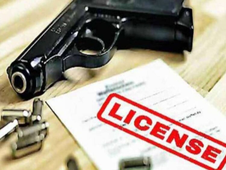 फर्जी तरीके से लाइसेंस जारी होने की जांच शुरू होने से मची हुई है खलबली