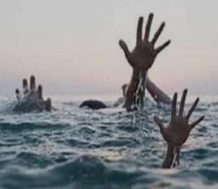 फतेहाबाद में मूर्ति विसर्जन देखने गए तीन बालक यमुना में डूबे एक की मौत