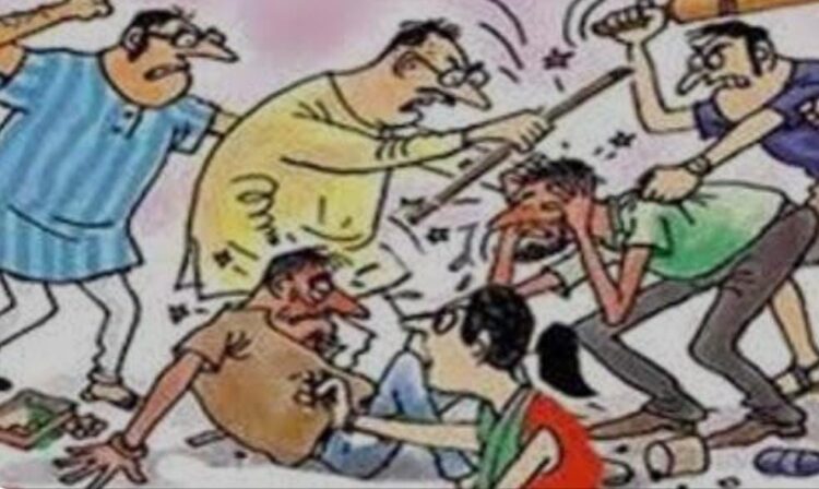 मनसुखपुरा में सगे भाइयों में चले कुल्हाड़ी और डंडे, 11 घायल