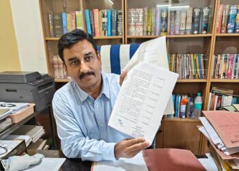 विश्वविद्यालय में मेरे ऊपर रची जा रही है FIR की साजिश: अरुण दीक्षित