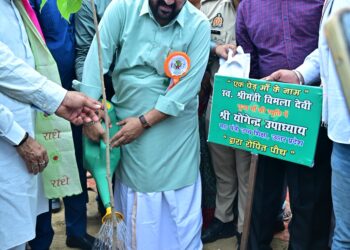 आगरा में रिकॉर्ड तोड़ 56 लाख से अधिक पौधे रोपे गए