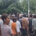 अतिक्रमण हटाने को लेकर नगर निगम की टीम और दुकानदारों में मारपीट, चौकी पर हंगामा