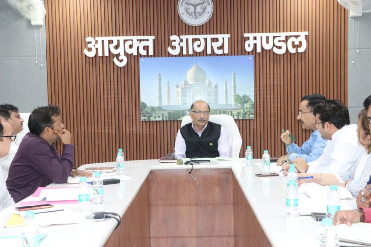 गेहूं खरीद के लिए कस लें कमर, कोई लापरवाही बर्दाश्त नहीं; मंडलायुक्त