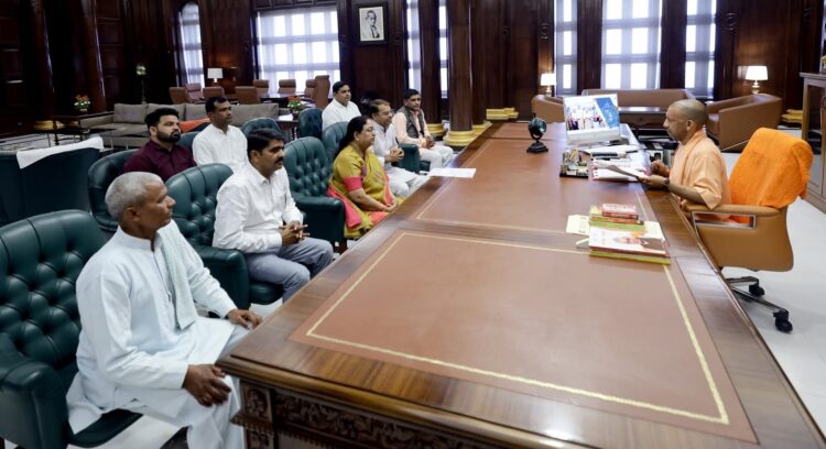 कैबिनेट मंत्री बेबी रानी ने इनर रिंग मार्ग की अधिग्रहित भूमि व ग्वालियर मार्ग पर जलभराव का मुद्दा मुख्यमंत्री के समक्ष रखा