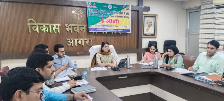 कम प्रगति वाले खण्ड विकास अधिकारियों को सीडीओ की फटकार