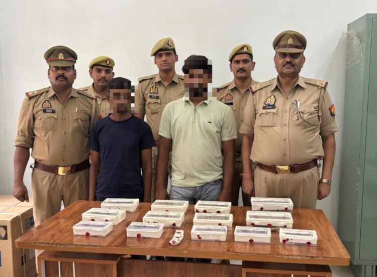 शाहगंज में हुई लाखों रुपए की चोरी का पुलिस ने किया खुलासा