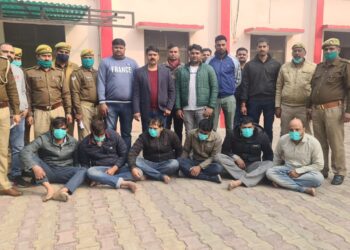 यातायात निरीक्षक और पुलिसकर्मी बनकर जेवरात पहनी हुई महिलाओं को निशाना बनाता था ईरानी गैंग