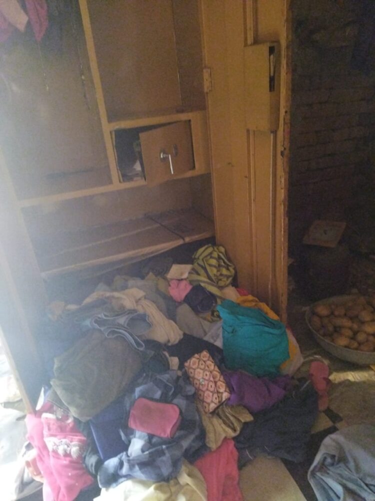 एत्माद्दौला में बंद मकान में लाखों की चोरी