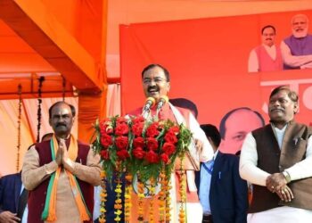 सपा की साइकिल उड़ गई: केशव मौर्य