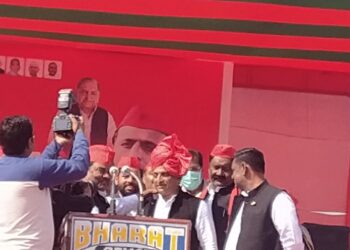 अखिलेश ने भाजपा के निजीकरण पर बोला हमला