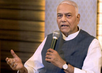 गलत काम में रूस के साथ हैं मोदी- यशवंत सिन्हा