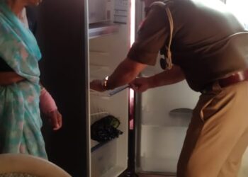 बेटे ने की मां की पिटाई,  थानाध्यक्ष ने उसकी अकल ठिकाने लगाई