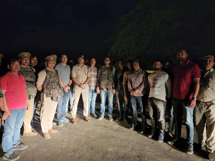 15 हजार के इनामी से सैंया में पुलिस की मुठभेड़
