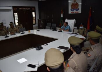 दरोगाओं को दिया जा रहा ज्ञान, कैसे करें विवेचना का निदान