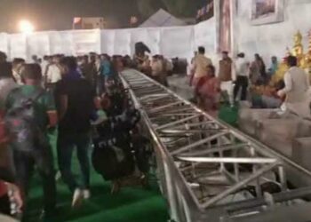 भीम नगरी का मंच गिरा, केंद्रीय मंत्री मेघवाल बाल-बाल बचे, एक व्यक्ति  की मौत, कई घायल