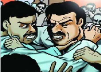 दीवानी में अधिवक्ताओं के बीच चले लाठी-डंडे, कई हुए चुटैल