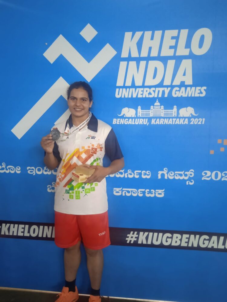 खेलो इंडिया में विश्वविद्यालय को बॉक्सिंग में मिला रजत पदक