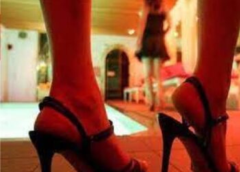 ताजगंज के गेस्ट हाउस में चल रहा था देह व्यापार