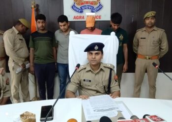 2 घंटे का पेपर 2 मिनट में सॉल्व करने पर पकड़े गए चार अभ्यर्थी