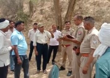 गैस एजेंसी के मैनेजर से नोटों से भरा बैग लूटकर भागे बदमाश