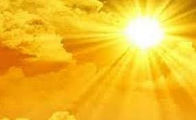 आज तेज धूप और लू के थपेड़ों ने लोगों को किया बेहाल