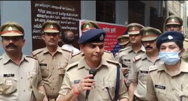अवैध मोबिल ऑयल का कारोबार करने वाले दो भाइयों की 3.5 करोड़ की संपत्ति कुर्क