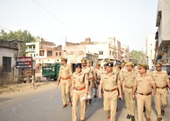 जुमे की नमाज को लेकर अलर्ट, चप्पे-चप्पे पर पुलिस तैनात