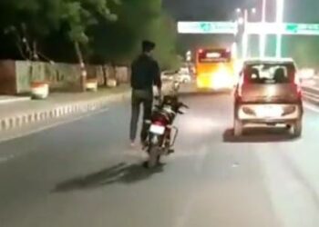 एमजी रोड पर युवक को स्टंट करना पड़ा भारी