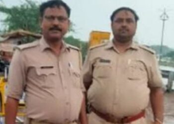 देर रात मनचलों ने घेरा महिला को, पीआरवी के सायरन की आवाज सुनकर भागे