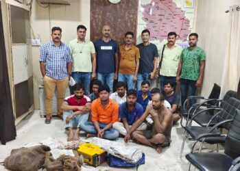 मैनपुरी में एसटीएफ ने पकड़ी अवैध असलहा बनाने की फैक्ट्री