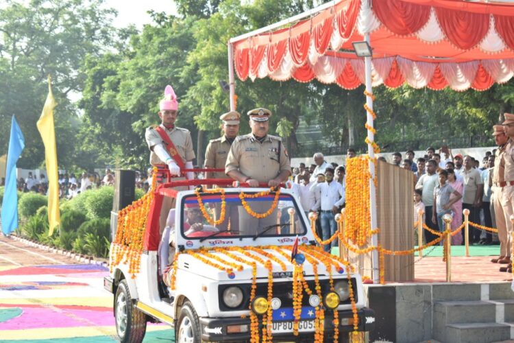 पासिंग आउट परेड के बाद पीएसी को मिले 207 जवान