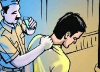 घेवर नहीं देने पर दुकानदार के साथ मारपीट करने वाला सिपाही लाइन हाजिर