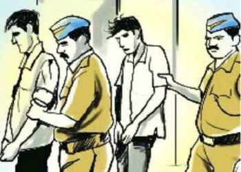 दो युवकों के पास से पकड़ा गया 10 किलो नशीला पदार्थ