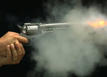 टेंट हाउस संचालक की गोली लगने से मौत