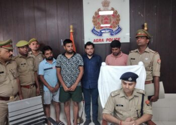 लोन दिलाने के नाम पर व्यापारियों से ठगी करने वाले गैंग का पर्दाफाश