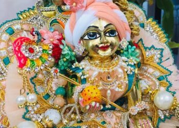 लड्डू गोपाल के साथ पर्यटक को ताजमहल में नहीं करने दिया प्रवेश