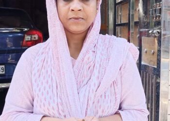 बाइक सवार बदमाशों ने महिला की चेन लूटी